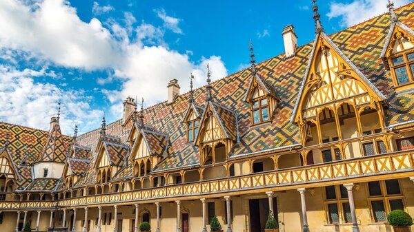 Vins : la 160e vente aux enchères des Hospices de Beaune se tient ce dimanche 15 novembre 2020