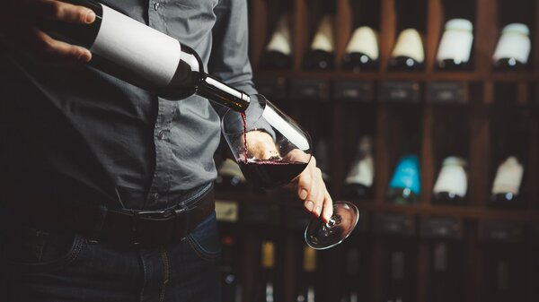 Vins : le caviste préféré des Français est ...